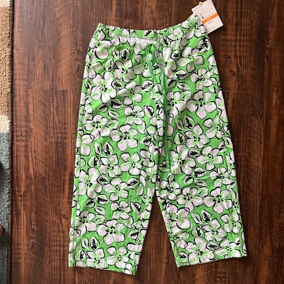 HUE Other - Hue Cropped Pajama Pants size. Small NWT
